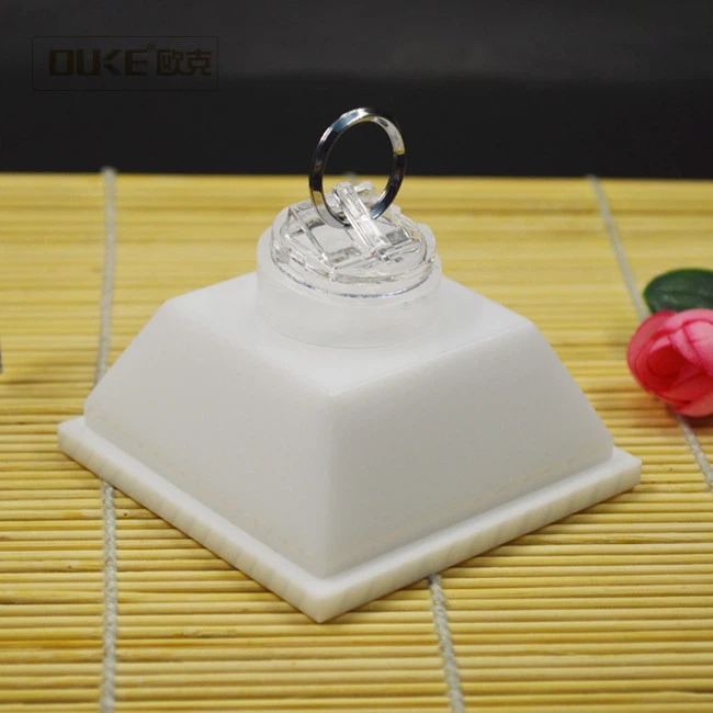 Custom Clear White Elegant Acrylic Ring Display Box
